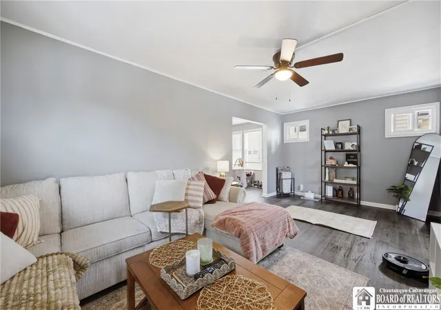 3rd image of 464 Taunton Pl, Buffalo, NY 14216 | MLS# R1694294
