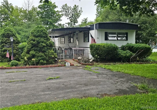Homes for sale in Shelby, NY | 38 Lakewood, Shelby, NY 14103 | MLS# B1694305