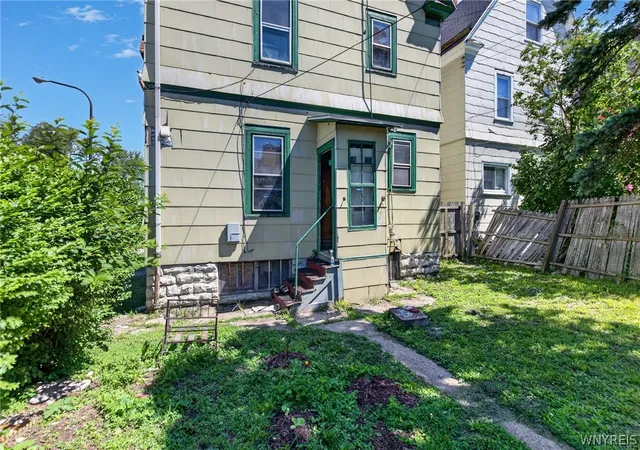 Listing Photo 2 - Condo for sale in building located at 507 Glenwood Ave, Buffalo, NY 14208 - Unit #