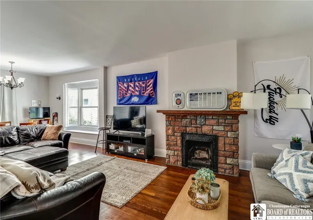 Photo 4 of Single family home for sale at 41 Hughes Ave, Buffalo, NY 14208 | MLS# R1694288 | Listing updated on 2026-06-27