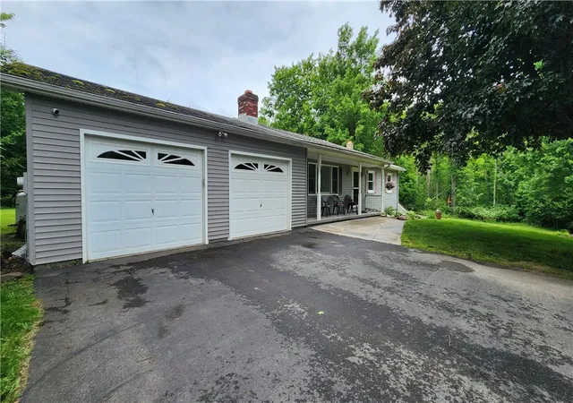 Homes for sale in Ontario, NY | 7383 Lakeside Rd, Ontario, NY 14519 | MLS# R1694299