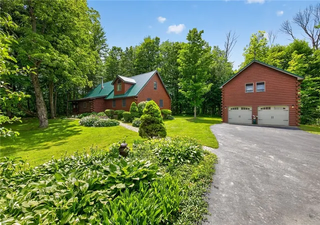 Homes for sale in Middlebury, NY | 4558 Sage Rd, Middlebury, NY 14569 | MLS# R1694310