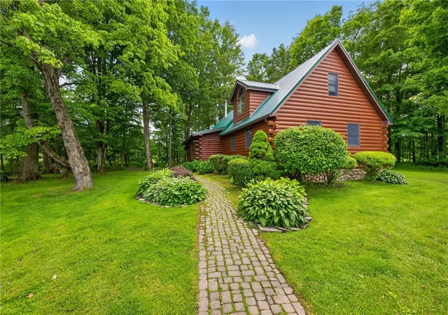 Homes for sale in Middlebury, NY | 4558 Sage Rd, Middlebury, NY 14569 | MLS# R1694310