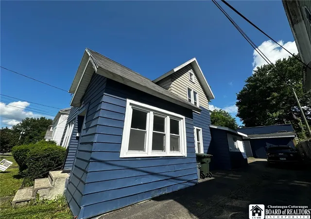 Photo 2 of Single family home for sale at 35 Falconer St, Jamestown, NY 14701 | MLS# R1694058 | Listing updated on 2026-07-17