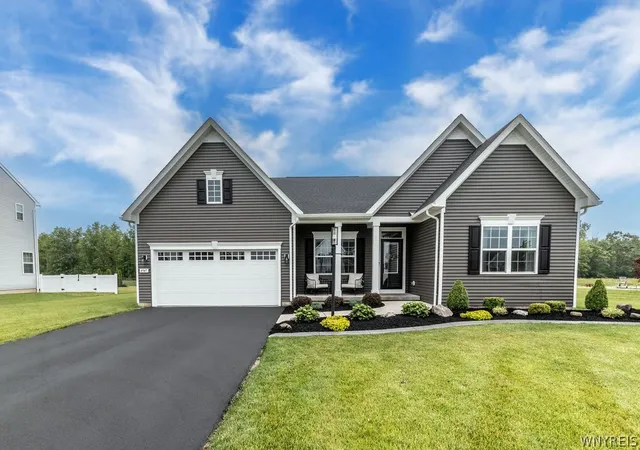 1st image of 4945 Brauer Dr, Pendleton, NY 14094 | MLS# B1693231