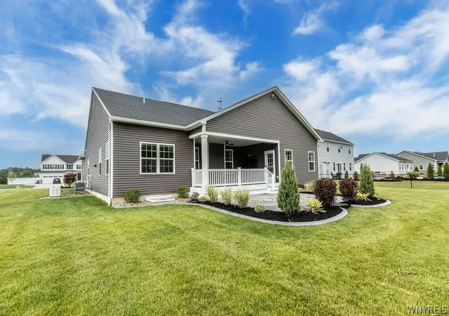 5th image of 4945 Brauer Dr, Lockport, NY 14094 | MLS# B1693231