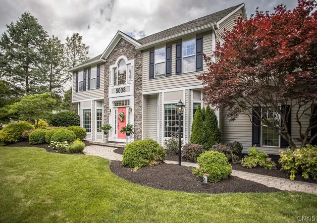 Homes for sale in De Witt, NY | 5008 Worthington, De Witt, NY 13066 | MLS# S1693395
