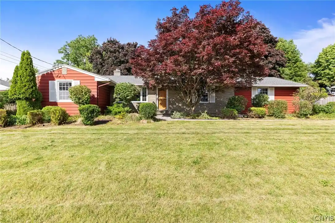 Photo 1 of Single family home for sale at 15 Drumlins Ter, Syracuse, NY 13224 | MLS# S1693988 | Listing updated on 2026-09-13