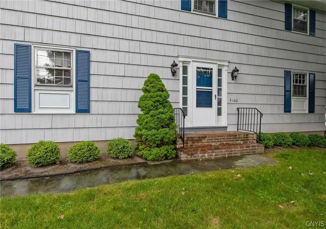 Photo 3 of Sale Pending at 102 Croyden Ln, Syracuse, NY 13224 | MLS# S1693350 | Listing updated on 2026-07-19