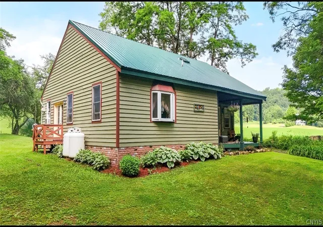 Photo 4 of Sale Pending at 6128 Fearon Rd, Munnsville, NY 13409 | MLS# S1694389 | Listing updated on 2026-06-28