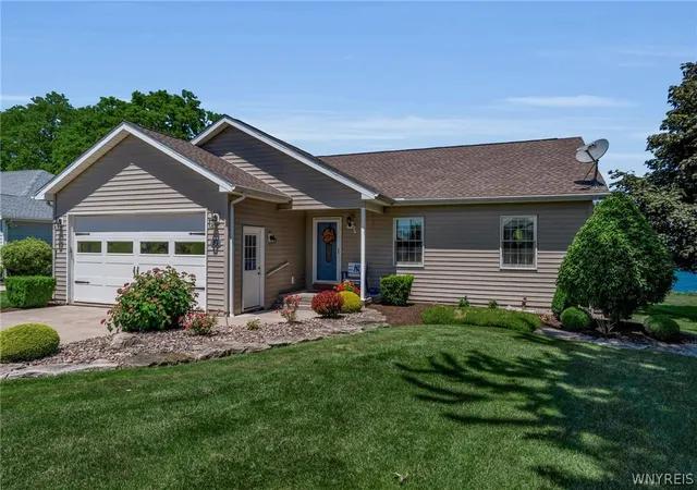 1st image of 6105 E Lake Rd, Burt, NY 14028 | MLS# B1694304