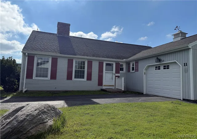 Homes for sale in Amherst, NY | 11 Copley, Amherst, NY 14221 | MLS# B1692565