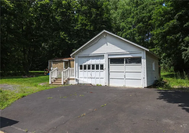 Photo 4 of Sale Pending at 1844 Acorn Rd, Elmira, NY 14905 | MLS# R1689981 | Listing updated on 2026-07-29