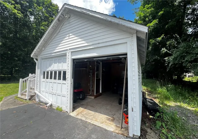 Photo 5 of Sale Pending at 1844 Acorn Rd, Elmira, NY 14905 | MLS# R1689981 | Listing updated on 2026-07-29