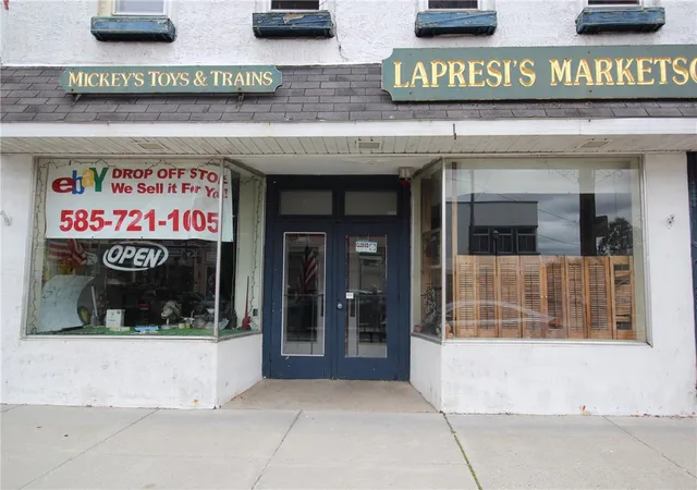 Homes for sale in Phelps, NY | 101 Main St, Phelps, NY 14532 | MLS# R1694332