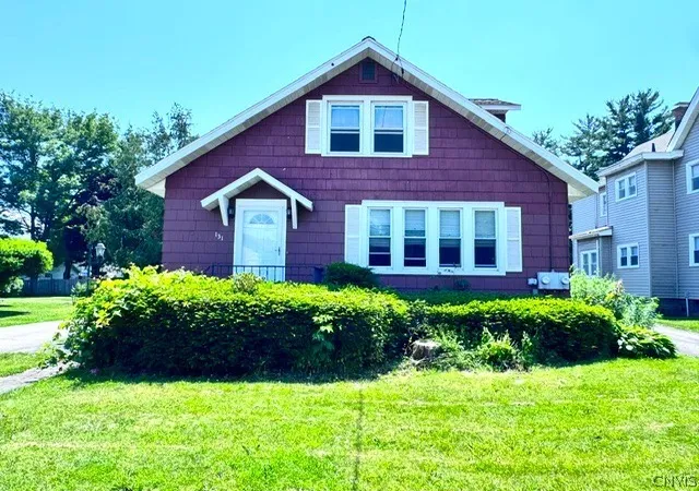 Listing Photo 5 - Condo for sale in building located at 131 Whitesboro St, Yorkville, NY 13495