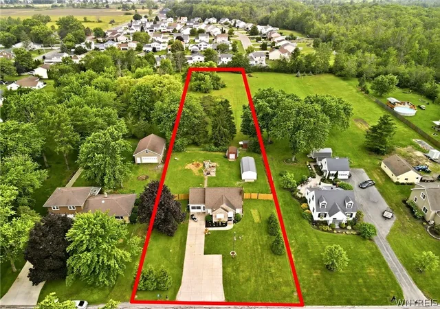 3rd image of 6888 Sy Rd, Wheatfield, NY 14304 | MLS# B1694326