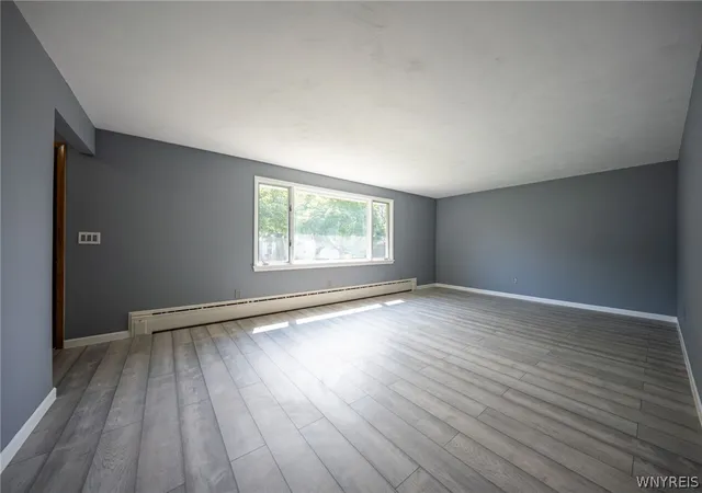 4th image of 25 Cotton St, Lancaster, NY 14086 | MLS# B1694421