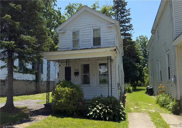 Homes for sale in Oswego, NY | 116 W Schuyler St, Oswego, NY 13126 | MLS# S1691991