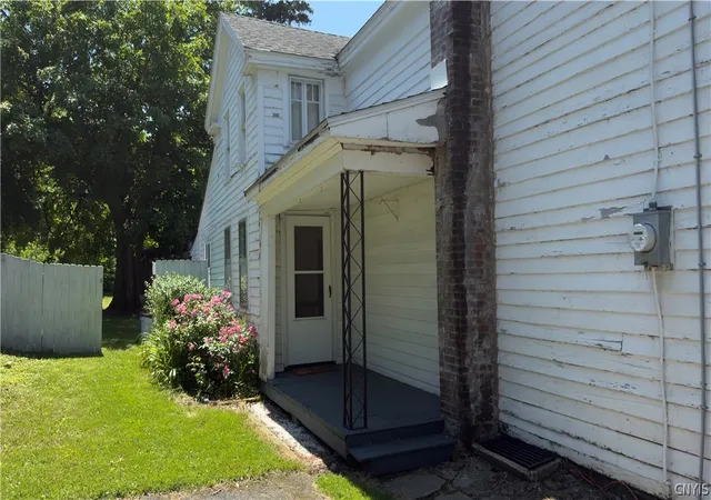 Homes for sale in Oswego, NY | 116 W Schuyler St, Oswego, NY 13126 | MLS# S1691991