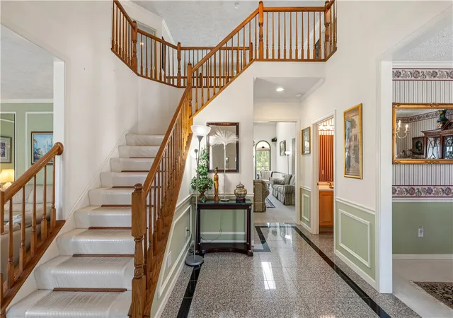 Photo 3 of Single family home for sale at 218 Wyoming St, Warsaw, NY 14569 | MLS# R1694089 | Listing updated on 2026-07-23
