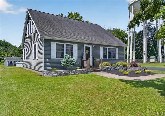 Photo 3 of Sale Pending at 680 W 4th Street S, Fulton, NY 13069 | MLS# S1693958 | Listing updated on 2026-07-29