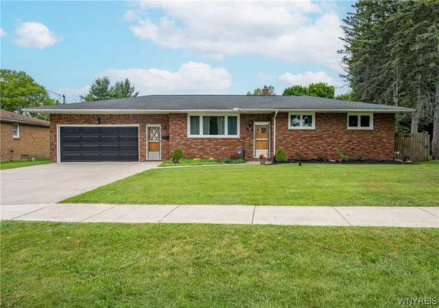 3rd image of 178 Bigelow Pl, Depew, NY 14043 | MLS# B1694452