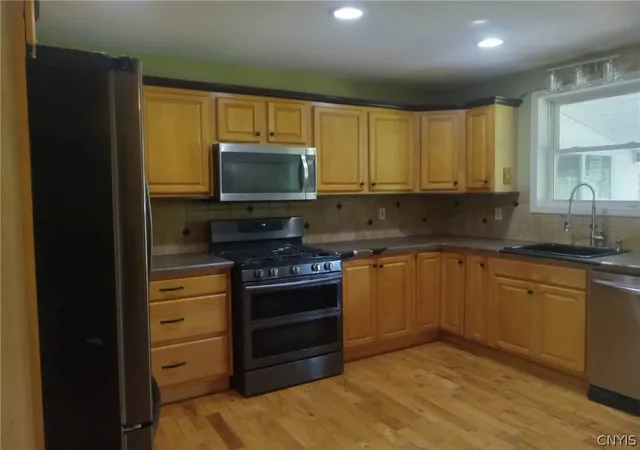 5th image of 3375 State Route 31, Canastota, NY 13032 | MLS# S1688653
