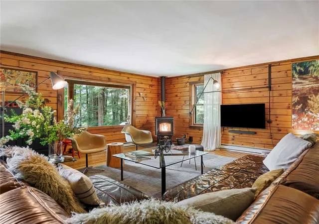 Homes for sale in Jefferson, NY | 102 Trails End, Jefferson, NY 12093 | MLS# R1688698