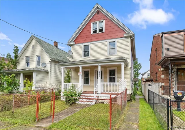 1st image of 445 18th St, Niagara Falls, NY 14303 | MLS# B1694528