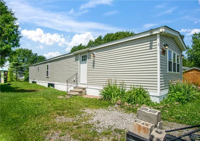 Homes for sale in Wilson, NY | 400 Dorwood Park, Wilson, NY 14131 | MLS# B1694430