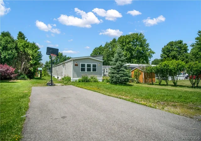 Homes for sale in Wilson, NY | 400 Dorwood Park, Wilson, NY 14131 | MLS# B1694430