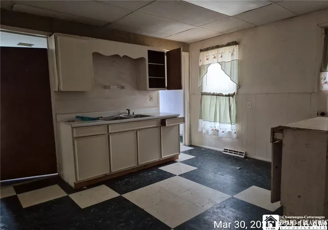 Listing Photo 5 - Condo for sale in building located at 10th Ter Pl, Jamestown, NY 14701