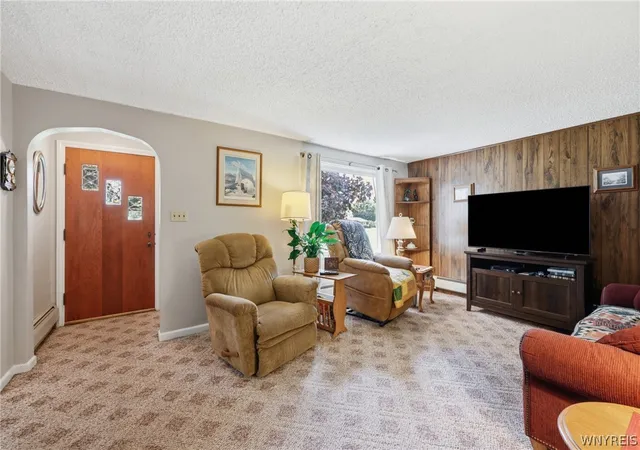 4th image of 6158 Broadway St, Lancaster, NY 14086 | MLS# B1693826
