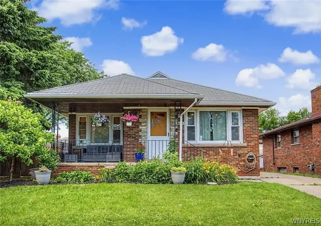 1st image of 3534 North Ave, Niagara Falls, NY 14305 | MLS# B1694542