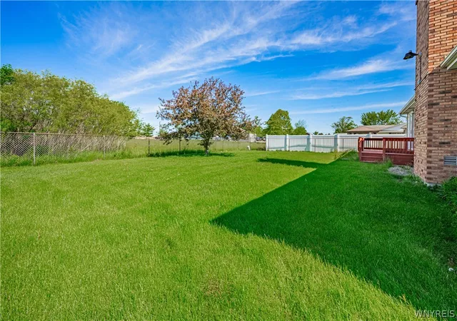 41st image of 6926 Rebecca Dr, Wheatfield, NY 14304 | MLS# B1694252