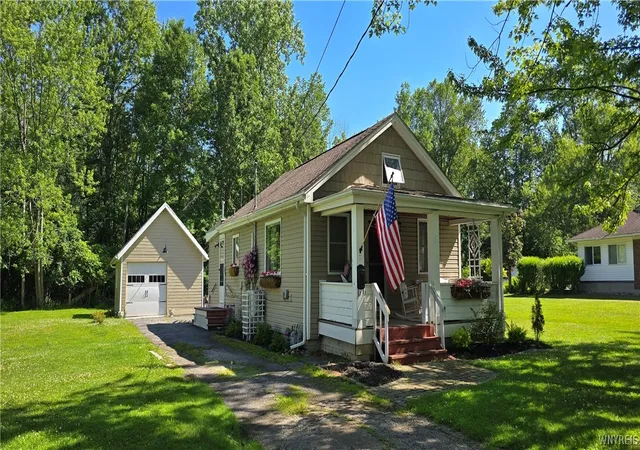 2nd image of 1228 Sherwood Ave, North Tonawanda, NY 14120 | MLS# B1694554