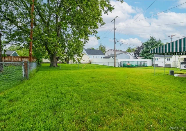 Homes for sale in Cheektowaga, NY | 20 Lucille Dr, Cheektowaga, NY 14225 | MLS# B1694558