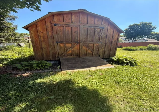 Homes for sale in Oneida, NY | 311 Sayles St, Oneida, NY 13421 | MLS# S1694436