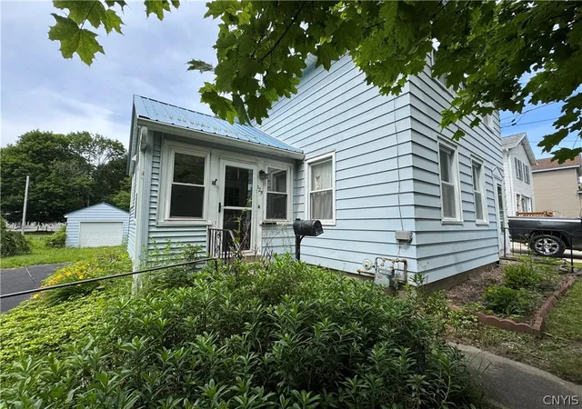 Homes for sale in Oswego, NY | 125 E Albany St, Oswego, NY 13126 | MLS# S1694691