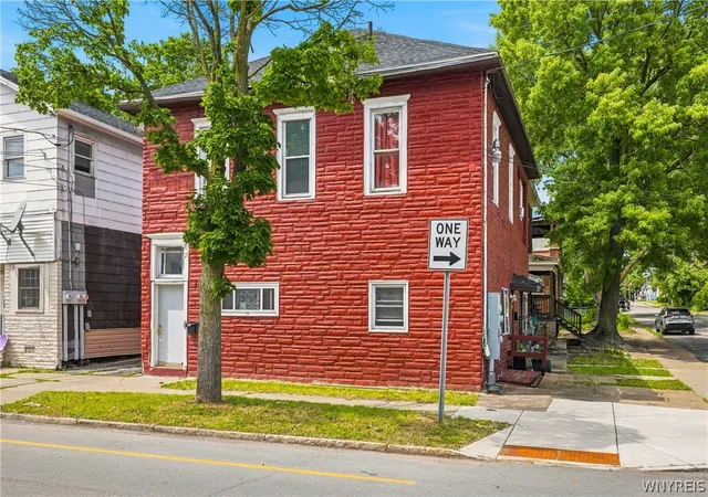 2nd image of 328 Ferry Ave, Niagara Falls, NY 14301 | MLS# B1692203