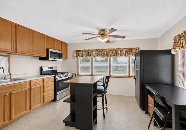 4th image of 1449 Rochester St, Lima, NY 14485 | MLS# R1690954