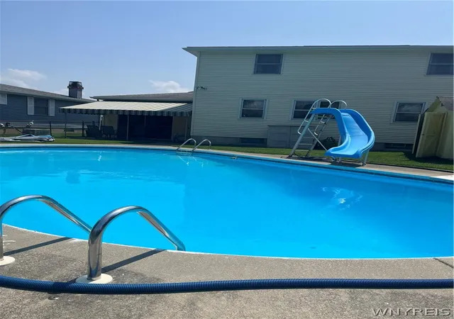2nd image of 80 Knollwood Dr, Buffalo, NY 14227 | MLS# B1694668