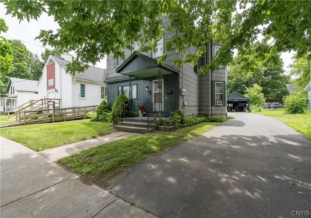 Homes for sale in Watertown City, NY | 618 Boyd St, Watertown City, NY 13601 | MLS# S1694726