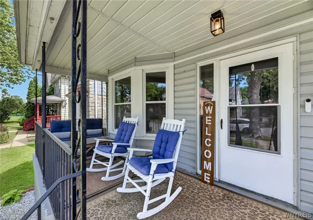 Photo 2 of Single family home for sale at 2215 Pierce Ave, Niagara Falls, NY 14301 | MLS# B1694535 | Listing updated on 2026-07-26