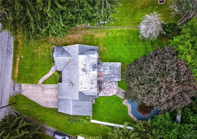 Photo 4 of Sale Pending at 42 Benton Cir, Utica, NY 13501 | MLS# S1689197 | Listing updated on 2026-08-03