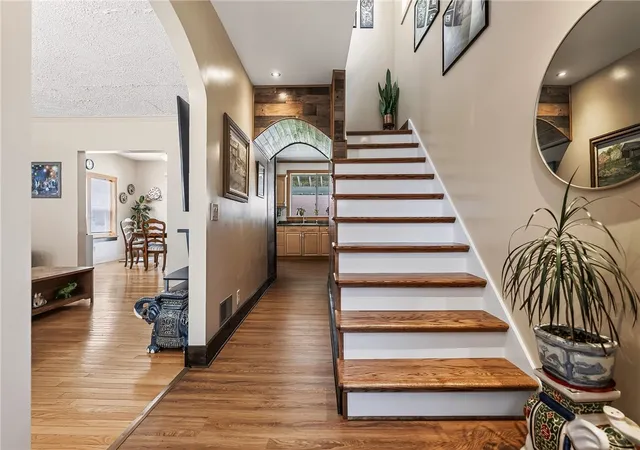 Photo 4 of Sale Pending at 101 Polaris St, Rochester, NY 14606 | MLS# R1694779 | Listing updated on 2026-07-15