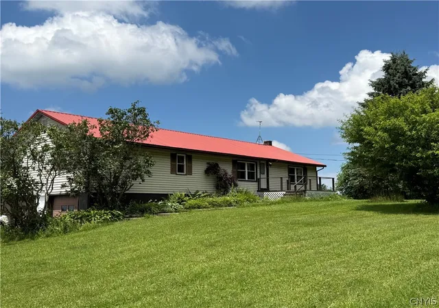 Homes for sale in Sandy Creek, NY | 33 Nellis Dr, Sandy Creek, NY 13083 | MLS# S1694602