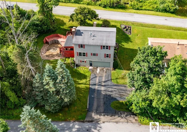 Photo 2 of Single family home for sale at 9 Winding Way, Lakewood, NY 14750 | MLS# R1693037 | Listing updated on 2026-07-28