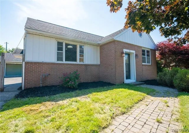 Photo 3 of Sale Pending at 136 Colton Ave, Buffalo, NY 14218 | MLS# B1694619 | Listing updated on 2026-07-27